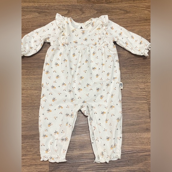rabbit bear Other - Rabbit bear baby girl outfit size 0-3 months